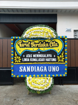 Papan Bunga Duka di Tambang